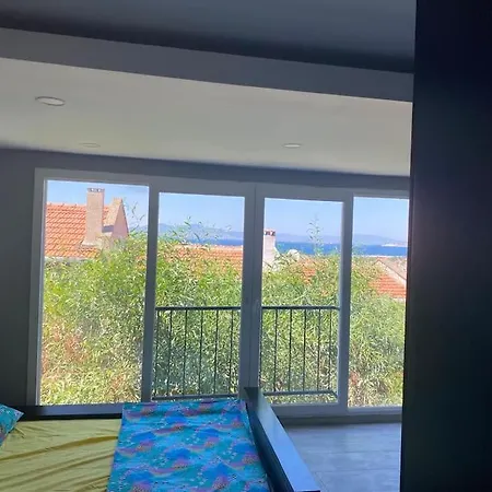 Hotel Yeni Foca'da Terasli Muestakil Ev *