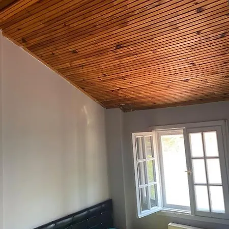 Hotel Yeni Foca'da Terasli Muestakil Ev